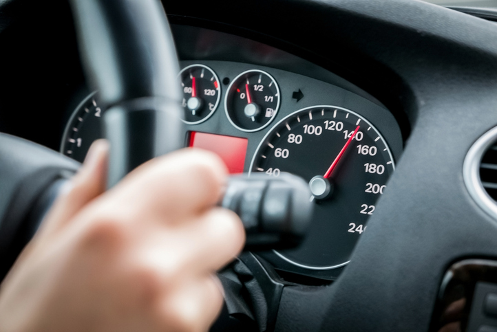California Governor Vetoes Bill Calling for Speed-Warning Devices in All Cars